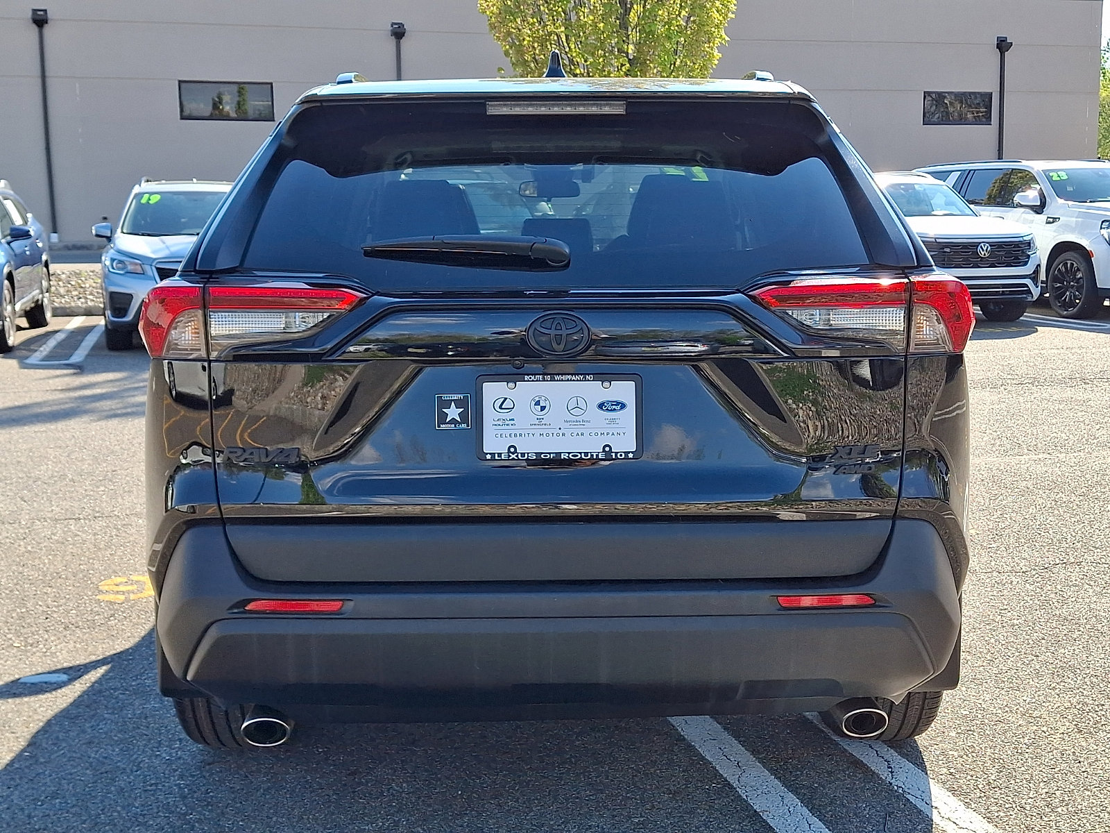 Used 2023 Toyota RAV4 XLE Premium AWD/4WD image 5