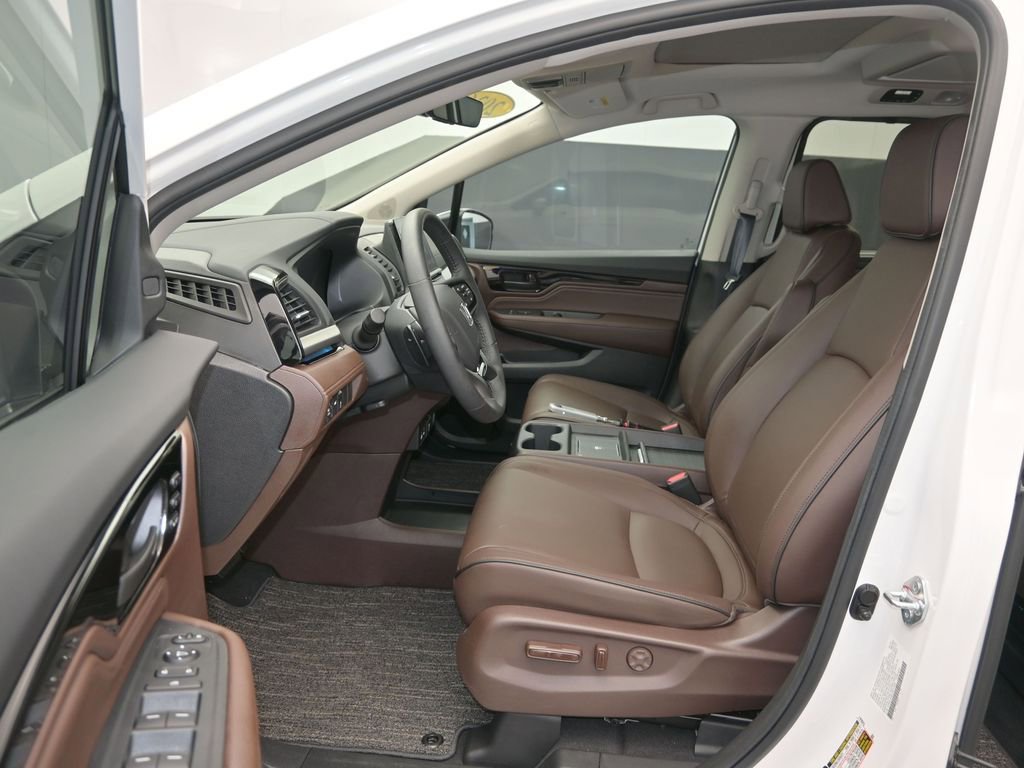 Used 2026 Honda Odyssey Touring image 13