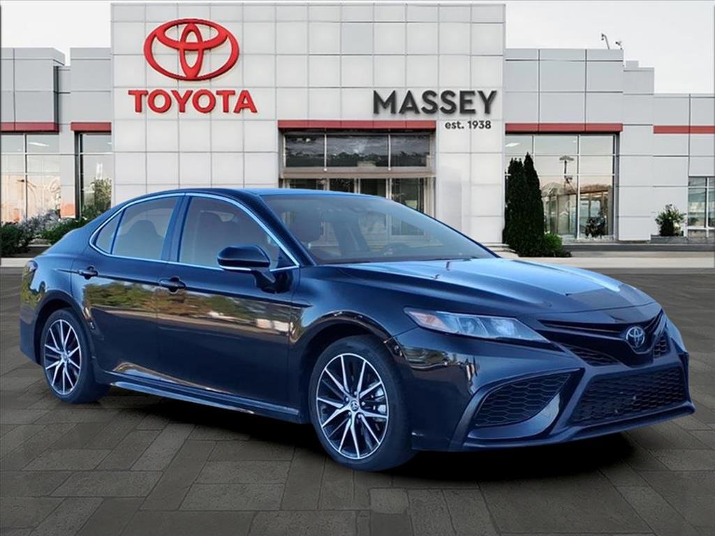 Used 2023 Toyota Camry SE