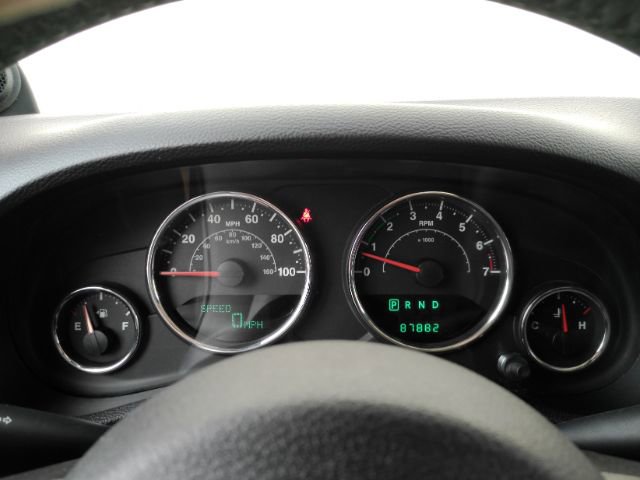 Used 2014 Jeep Wrangler Sport image 22