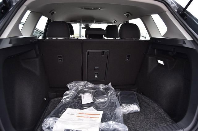 New 2026 Volkswagen Taos S image 21