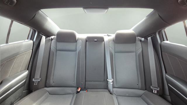 Used 2020 Dodge Charger SXT image 14