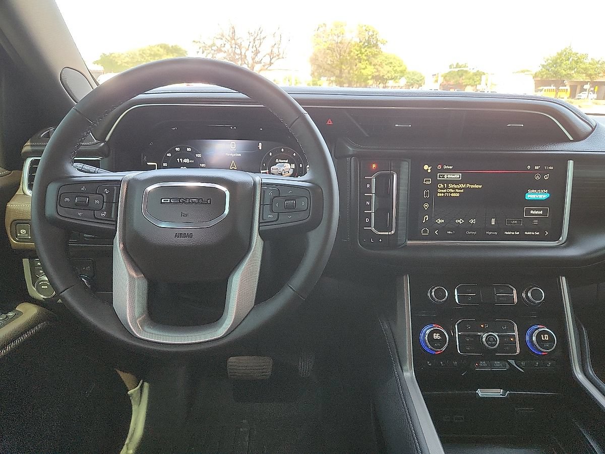 Used 2024 GMC Yukon Denali AWD/4WD image 6