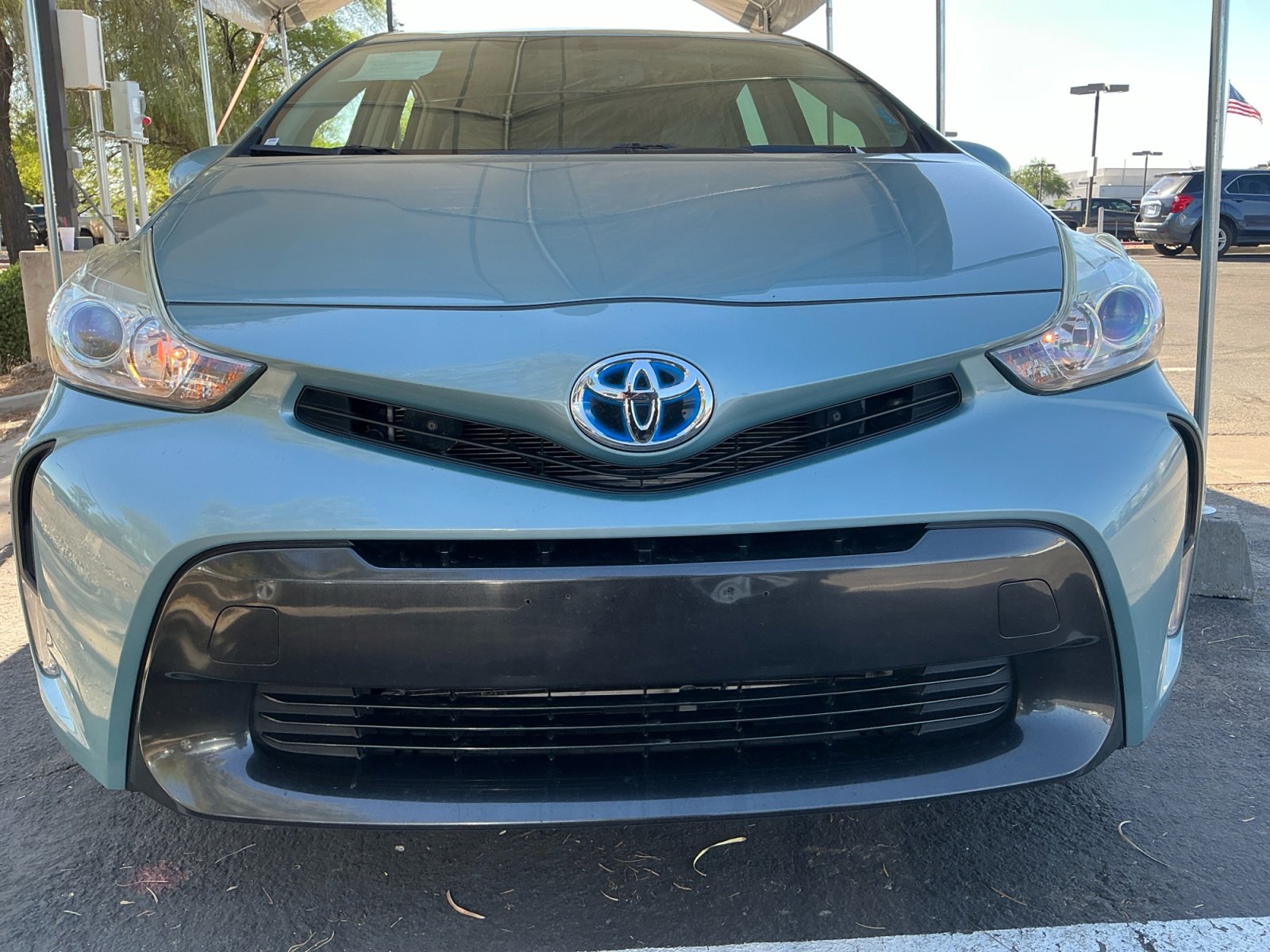 Used 2017 Toyota Prius V Four w/ Carpet Mat Package image 23