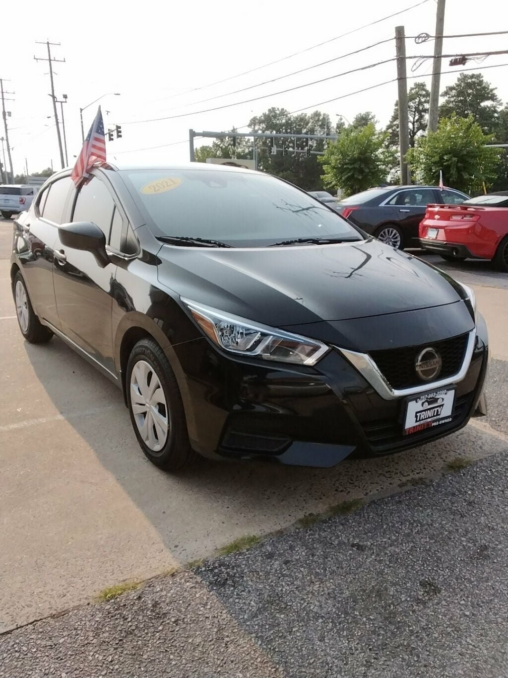 Used 2021 Nissan Versa S FWD image 5
