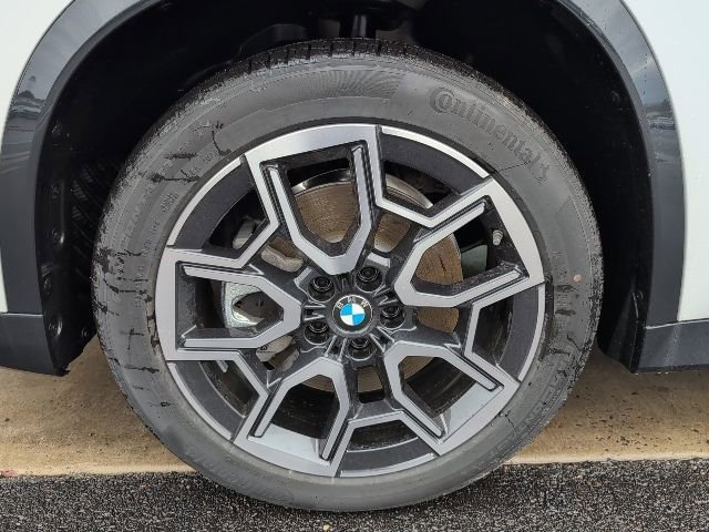 New 2026 BMW X1 xDrive28i w/ Technology Package AWD/4WD image 10