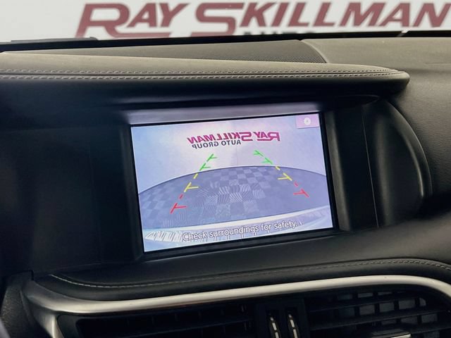 Used 2017 INFINITI QX30 Premium w/ Navigation Package FWD image 17