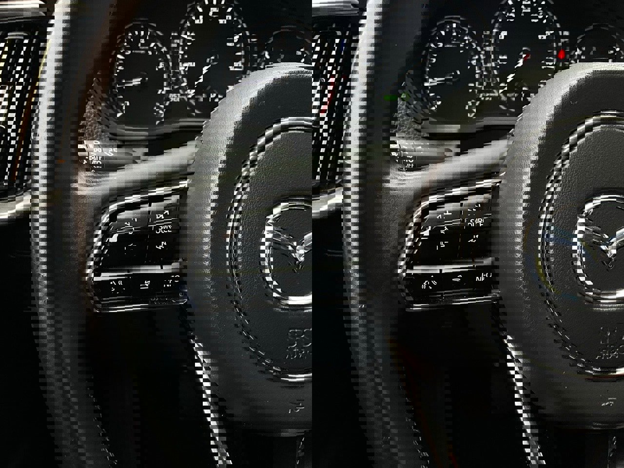 Used 2025 MAZDA CX-70 3.3 Turbo w/ Preferred Package image 34