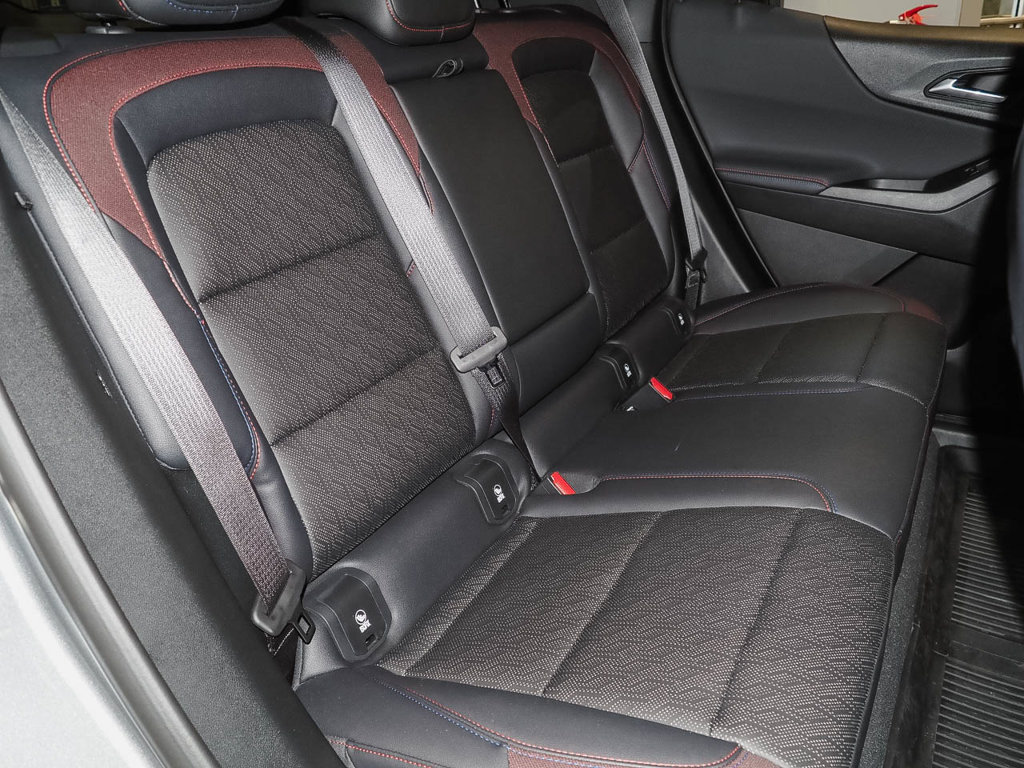 New 2026 Chevrolet Equinox RS w/ Convenience Package III FWD image 18