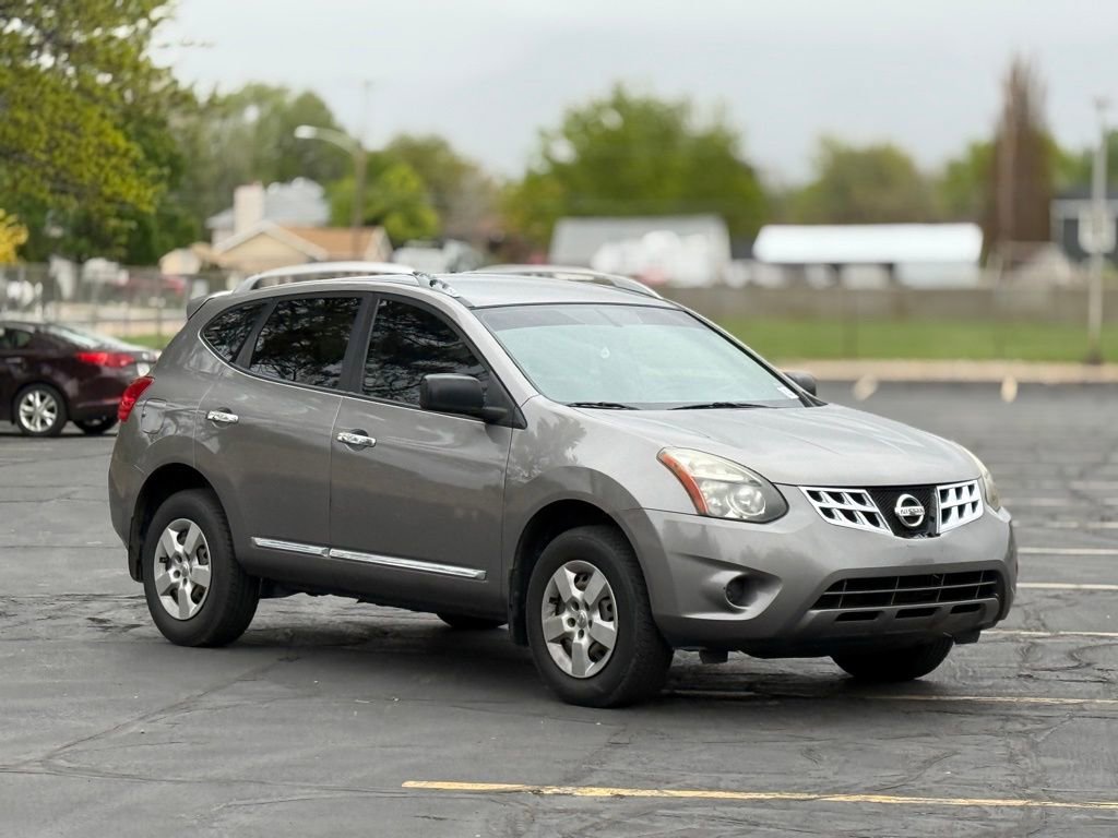 Used 2014 Nissan Rogue S w/ Convenience Package FWD image 3