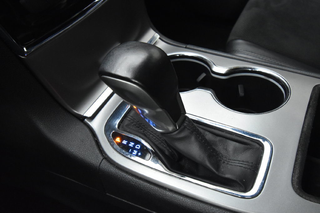 Used 2020 Jeep Grand Cherokee Altitude AWD/4WD image 19