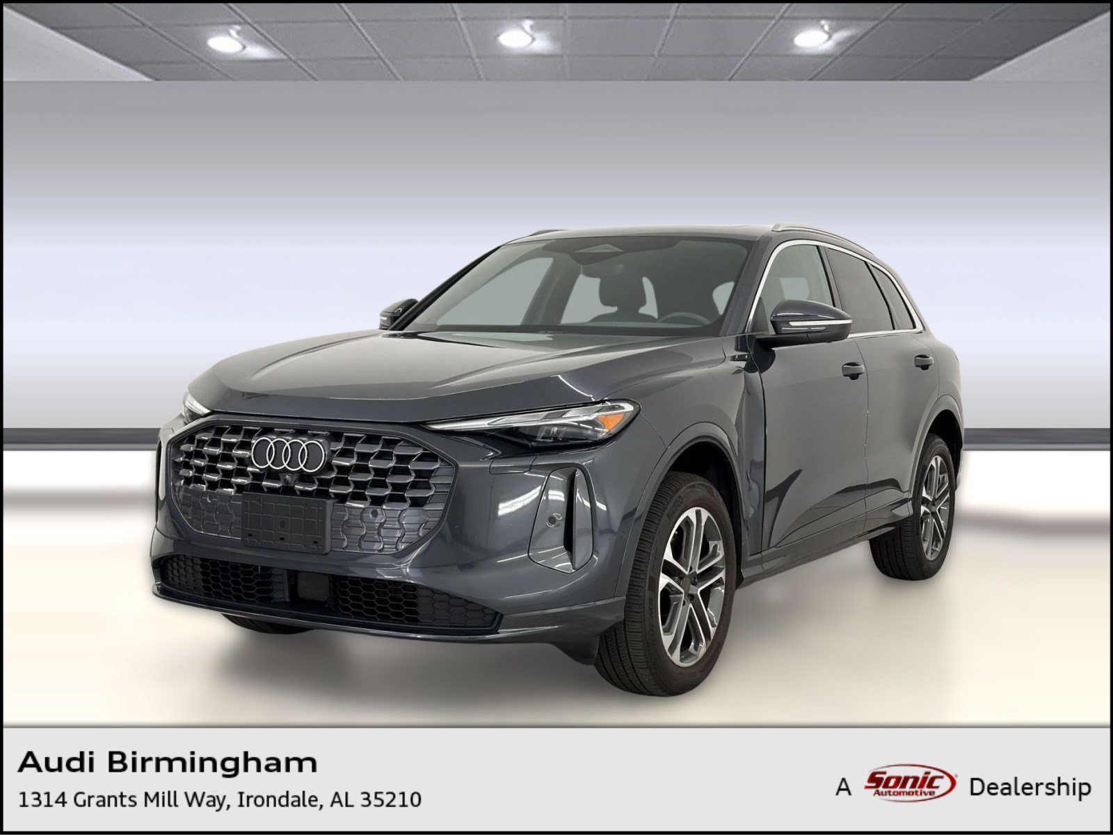 Used 2025 Audi Q5 Premium w/ Convenience Package AWD/4WD image 1