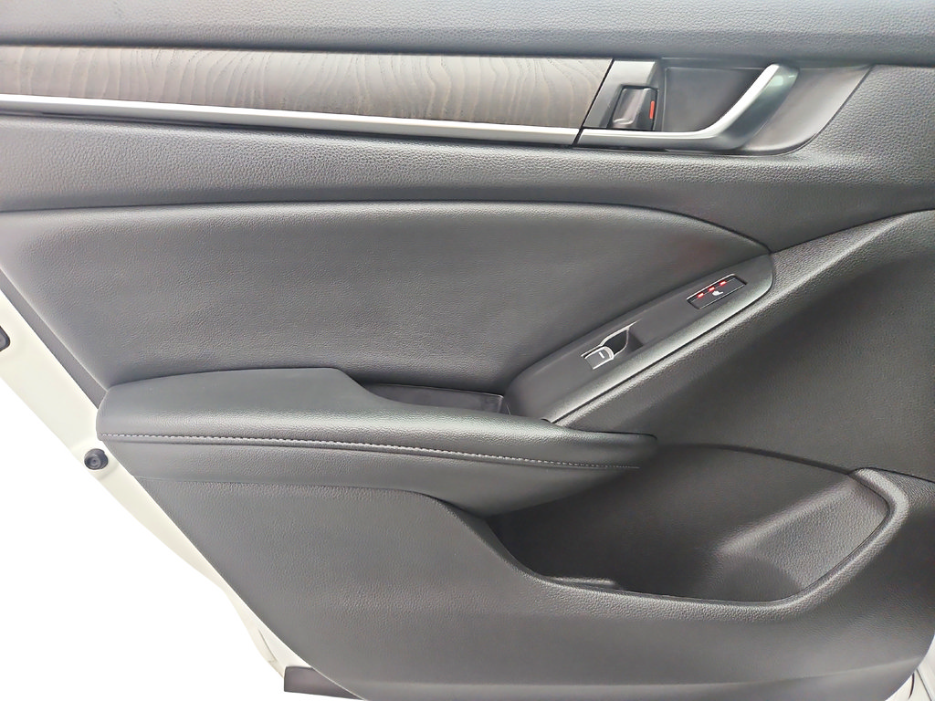 Used 2021 Honda Accord EX-L image 22