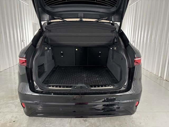 Used 2026 Jaguar F-PACE R-Dynamic S image 28