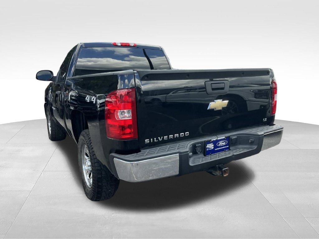 Used 2011 Chevrolet Silverado 1500 W/T w/ LS Package AWD/4WD image 6