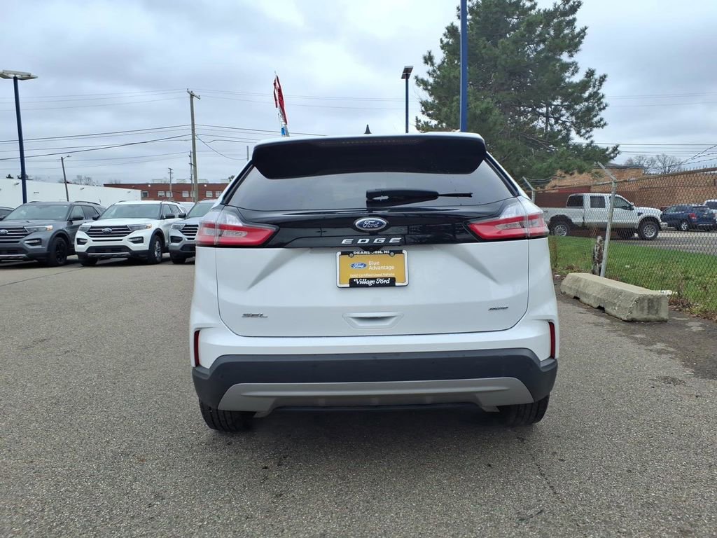 Used 2023 Ford Edge SEL w/ Convenience Package image 7