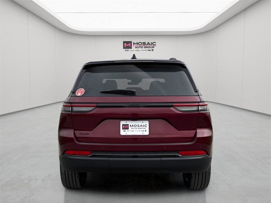 New 2025 Jeep Grand Cherokee Limited image 6