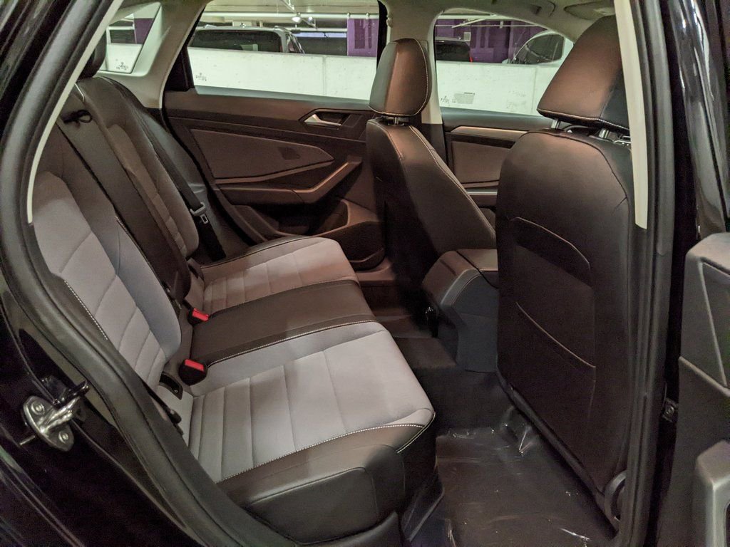 New 2026 Volkswagen Jetta SE FWD image 26
