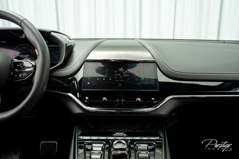 Used 2025 Aston Martin DBX 707 image 38