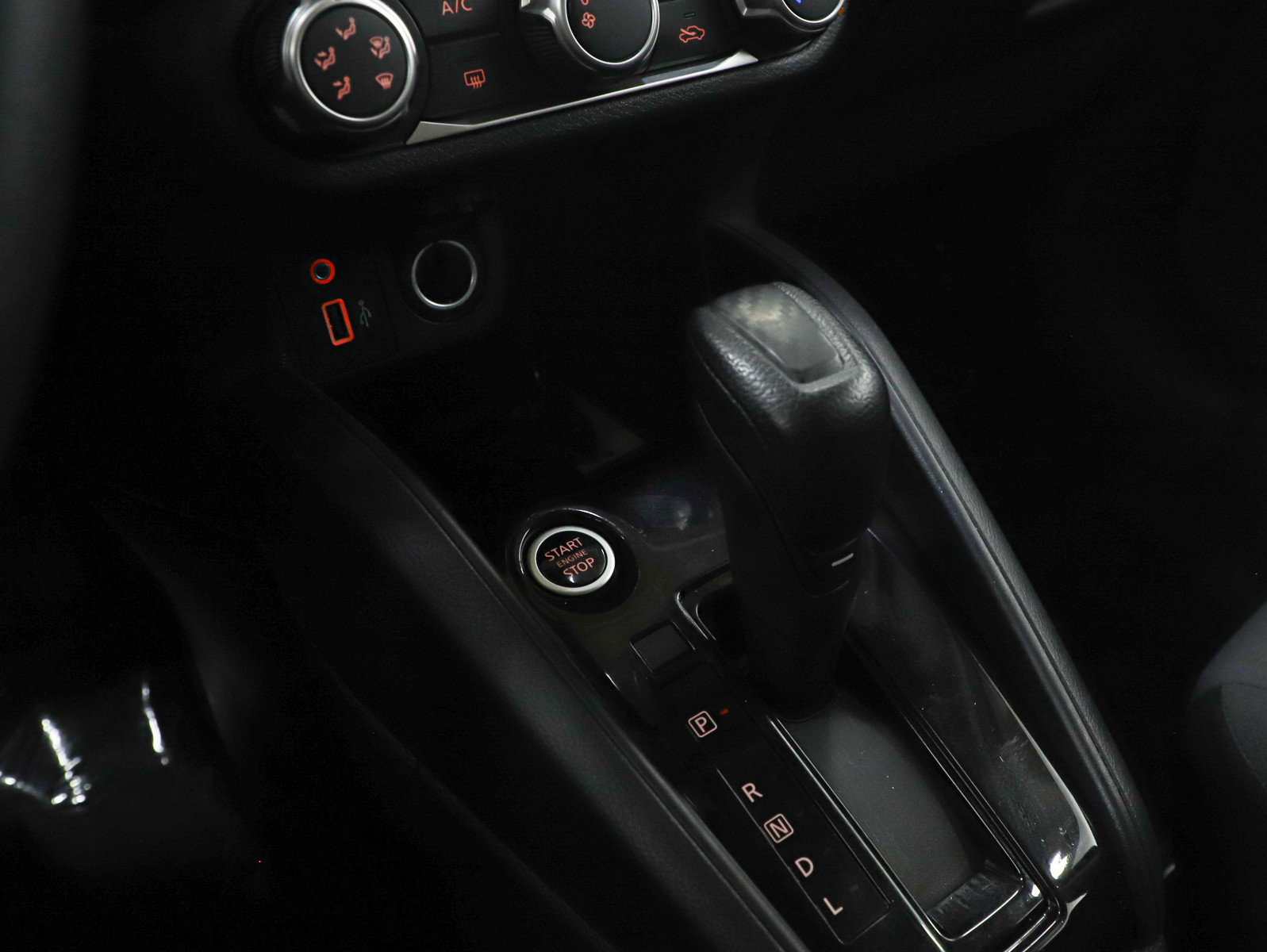 Used 2021 Nissan Versa S image 23