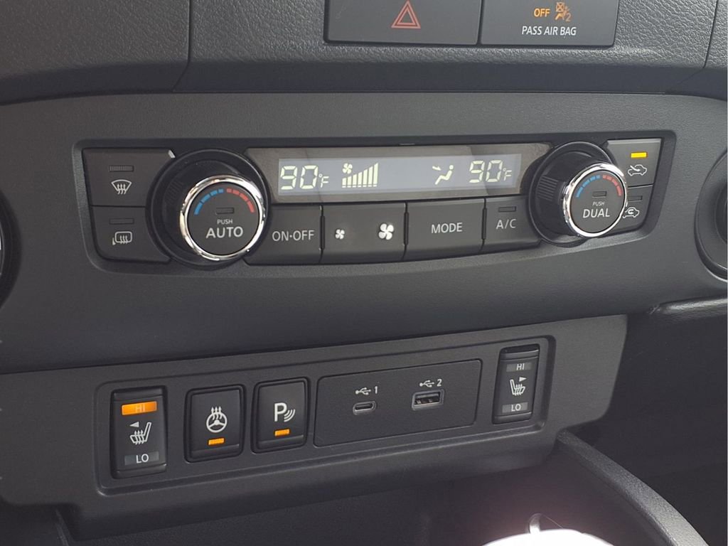 Used 2022 Nissan Frontier SV image 8
