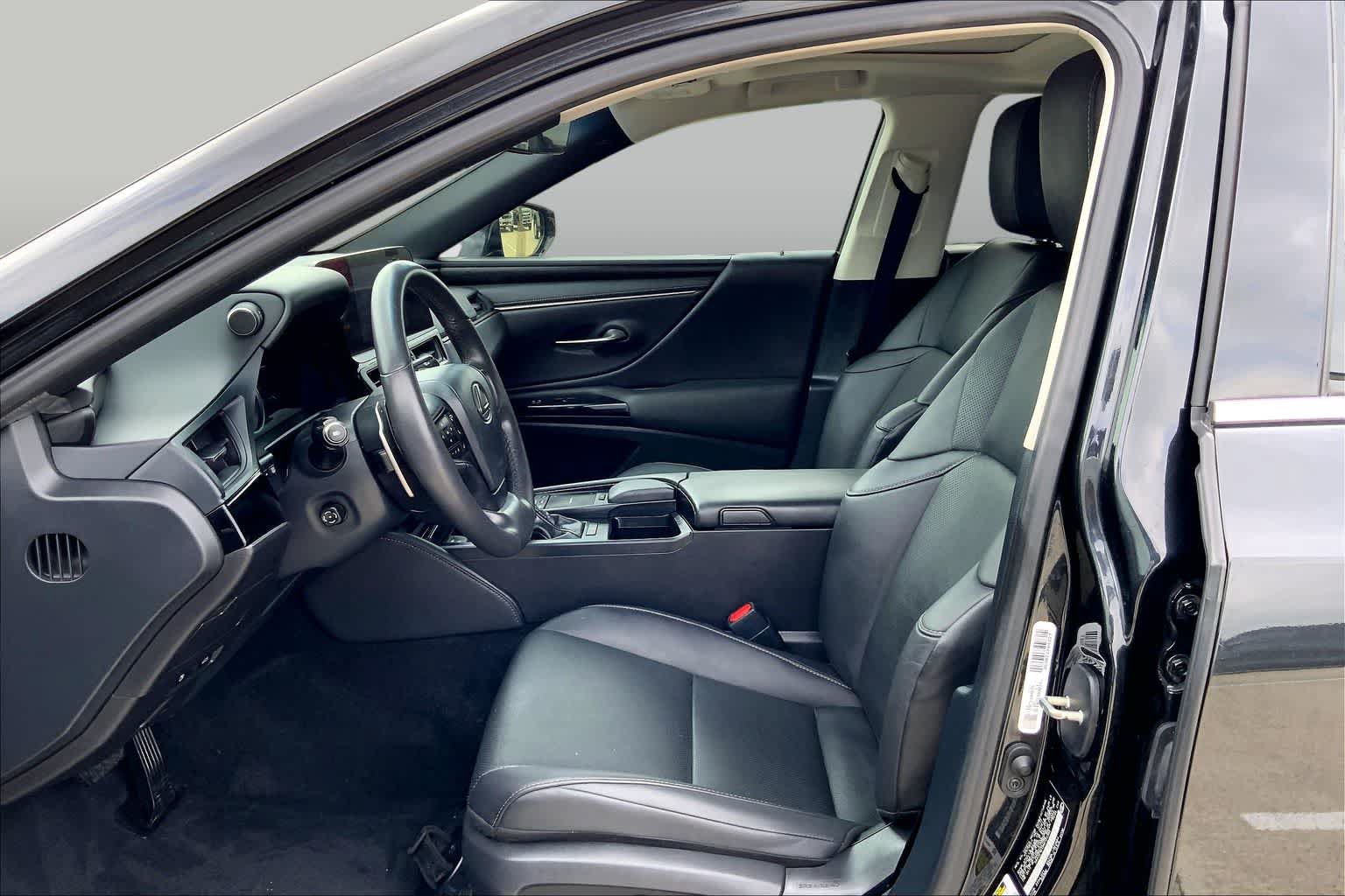 Used 2022 Lexus ES 350 w/ Premium Package FWD image 8