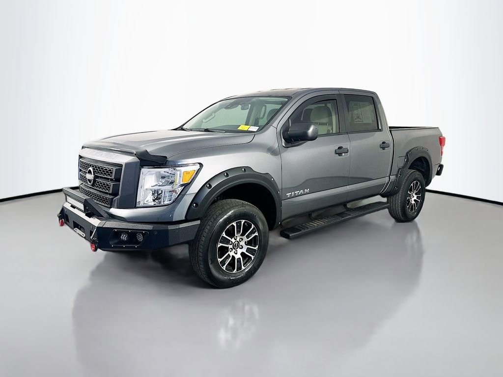 Used 2024 Nissan Titan SV AWD/4WD image 3