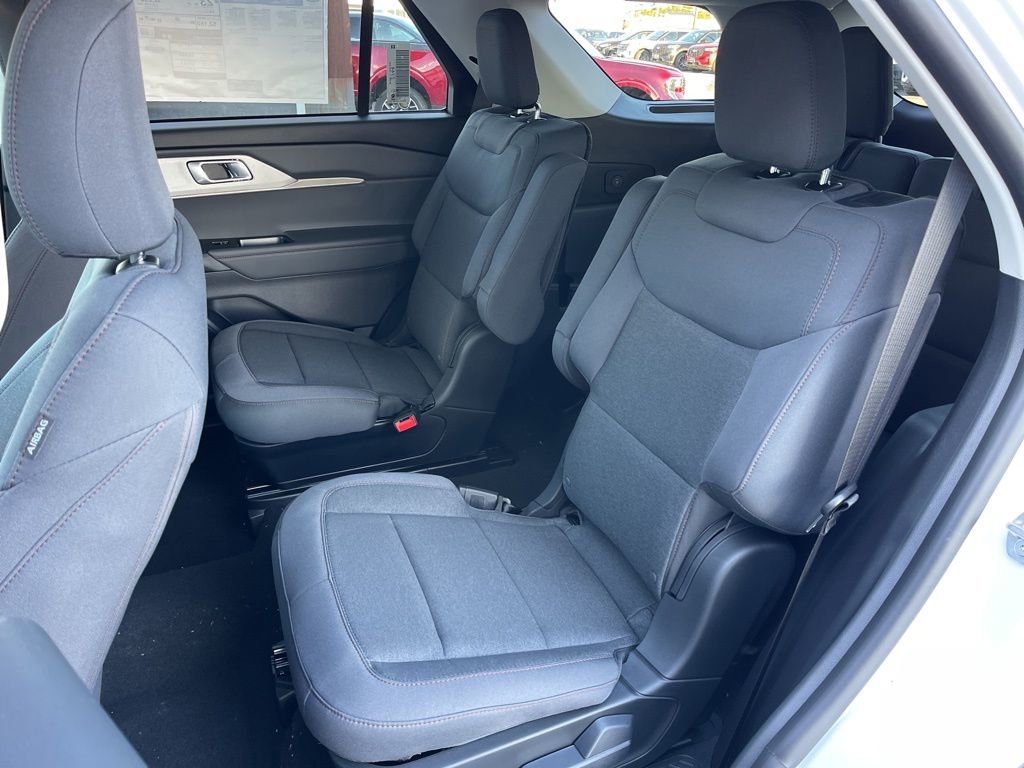 New 2026 Ford Explorer Active image 18
