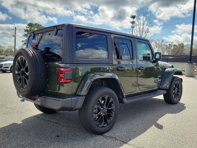 Used 2022 Jeep Wrangler Unlimited Sahara w/ Cold Weather Group image 4