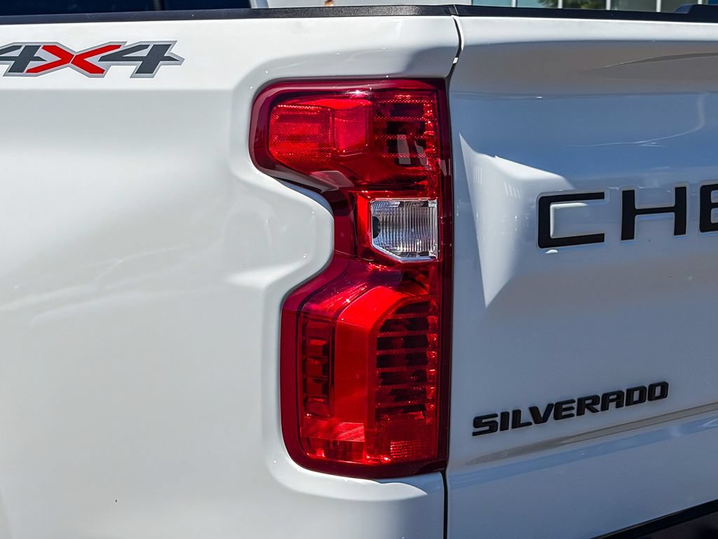 Used 2024 Chevrolet Silverado 1500 Custom w/ LPO, Dark Essentials Package AWD/4WD image 8