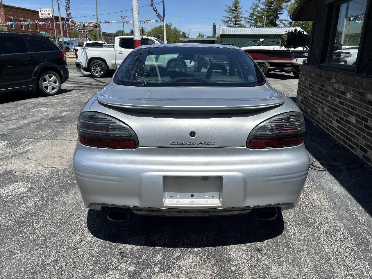 Used 2001 Pontiac Grand Prix GT w/ Opt Pkg 3 FWD image 3