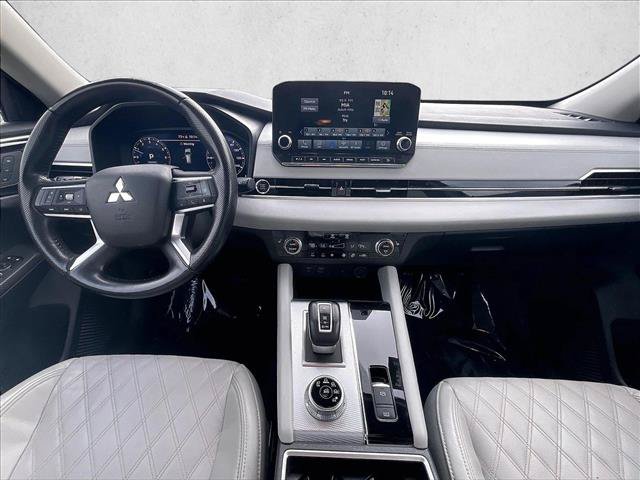 Used 2024 Mitsubishi Outlander SEL FWD image 16