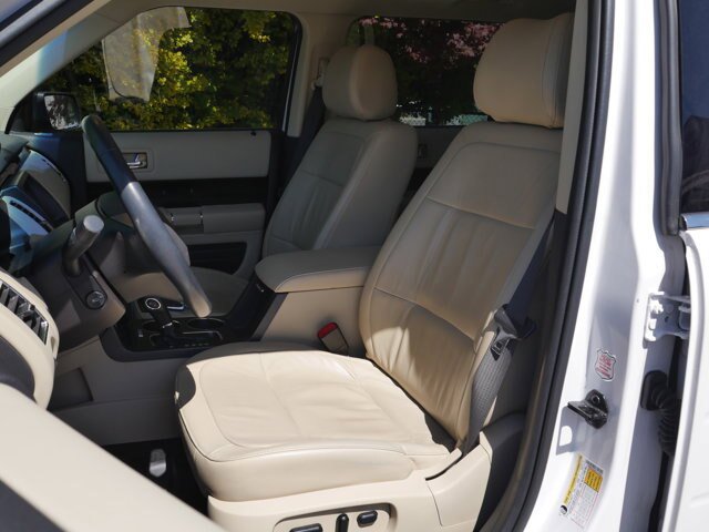 Certified 2019 Ford Flex SEL w/ Equipment Group 202A AWD/4WD image 33