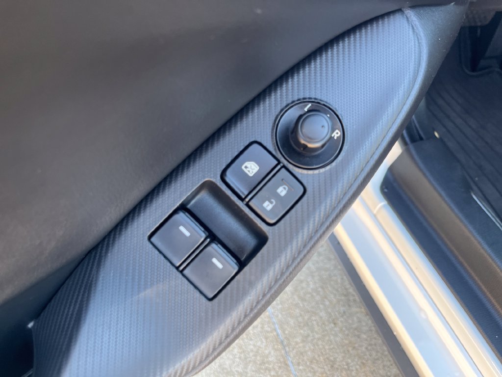 Used 2023 MAZDA MX-5 Miata Grand Touring RWD image 12