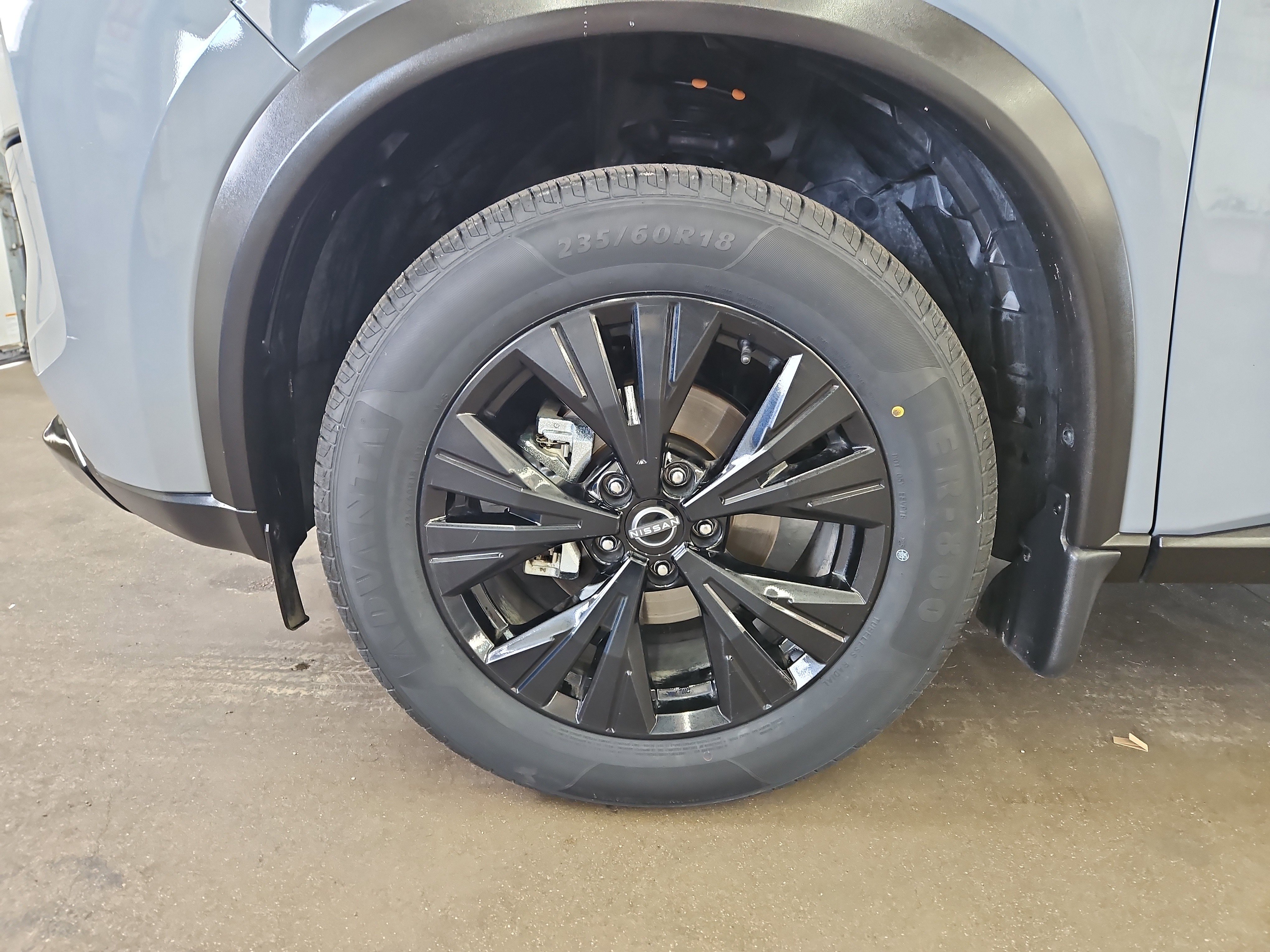 Used 2023 Nissan Rogue SV w/ SV Premium B Package image 23