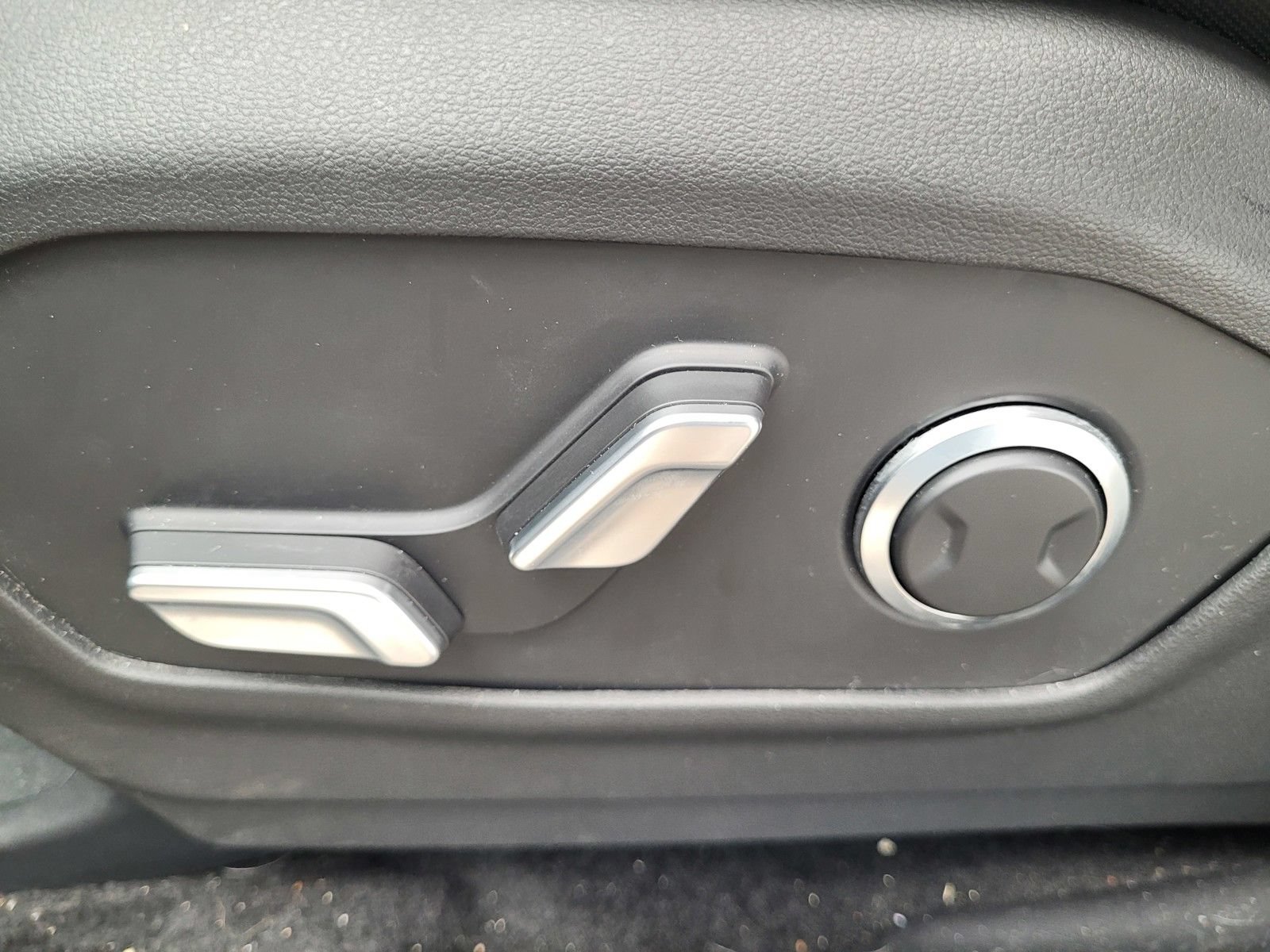 Used 2026 Hyundai Santa Fe SEL AWD/4WD image 20