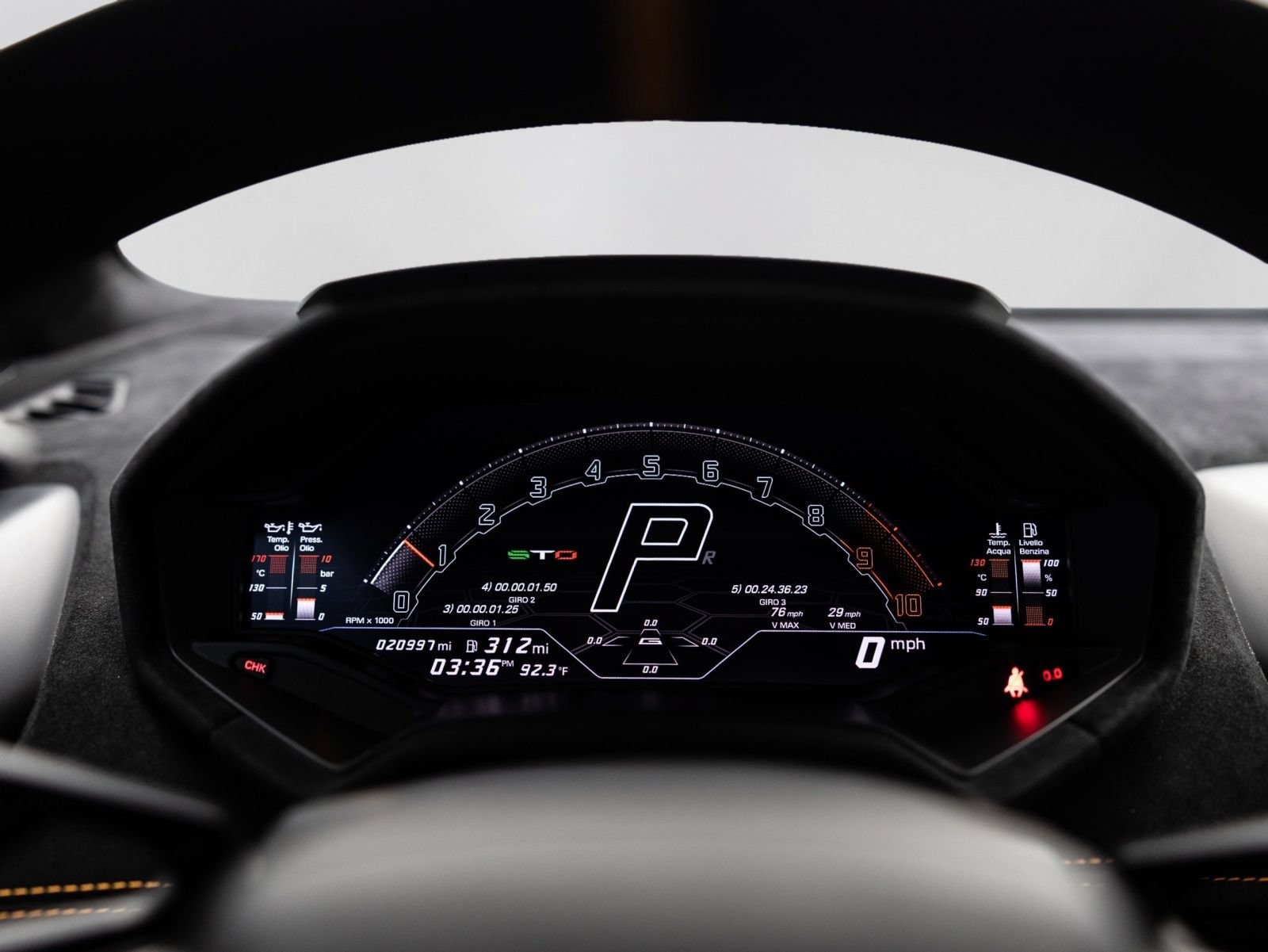 Used 2022 Lamborghini Huracan STO RWD image 21