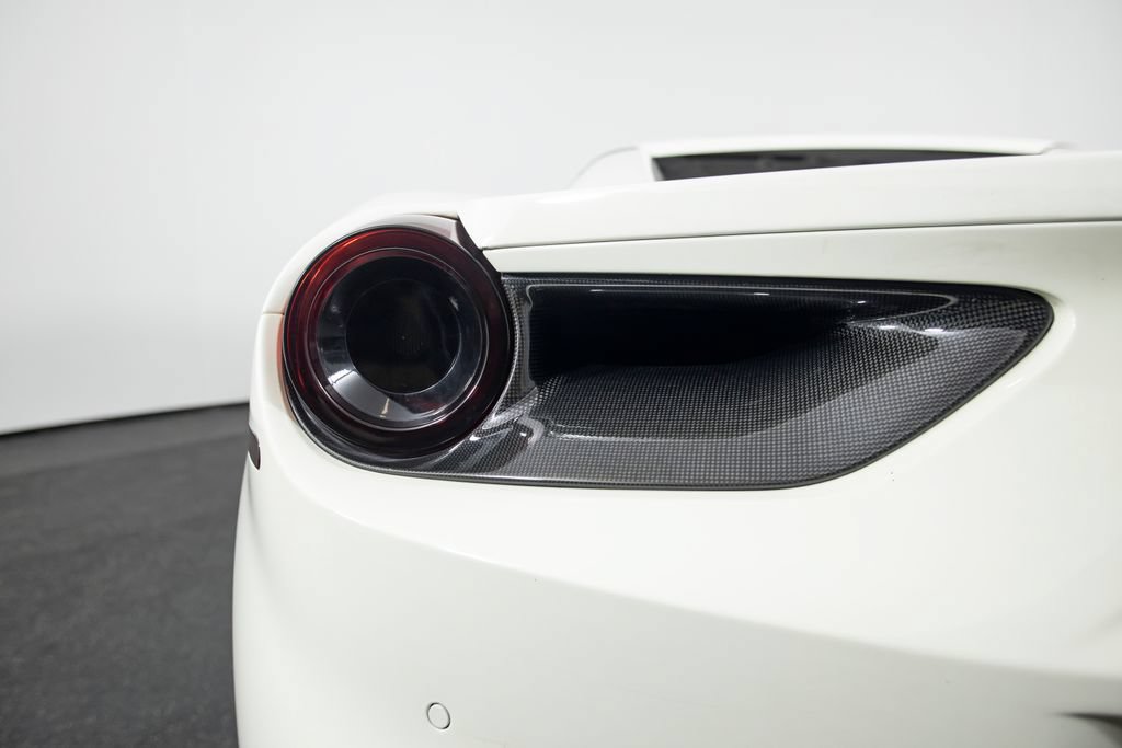 Used 2017 Ferrari 488 Spider RWD image 21