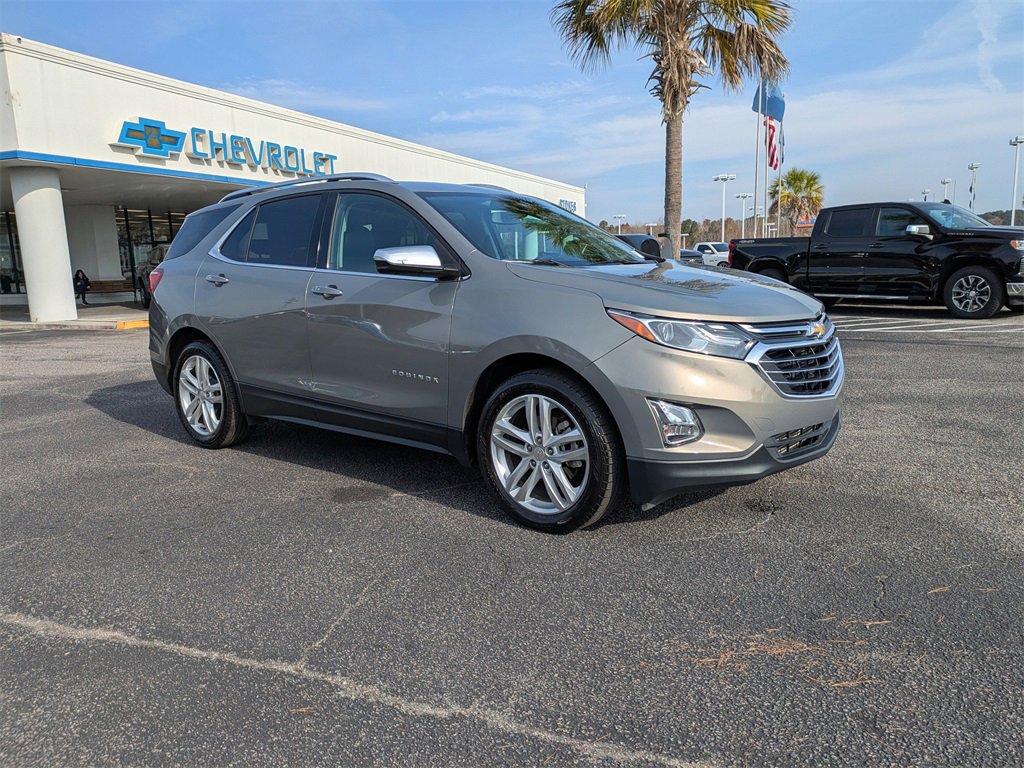 Used 2018 Chevrolet Equinox Premier image 2