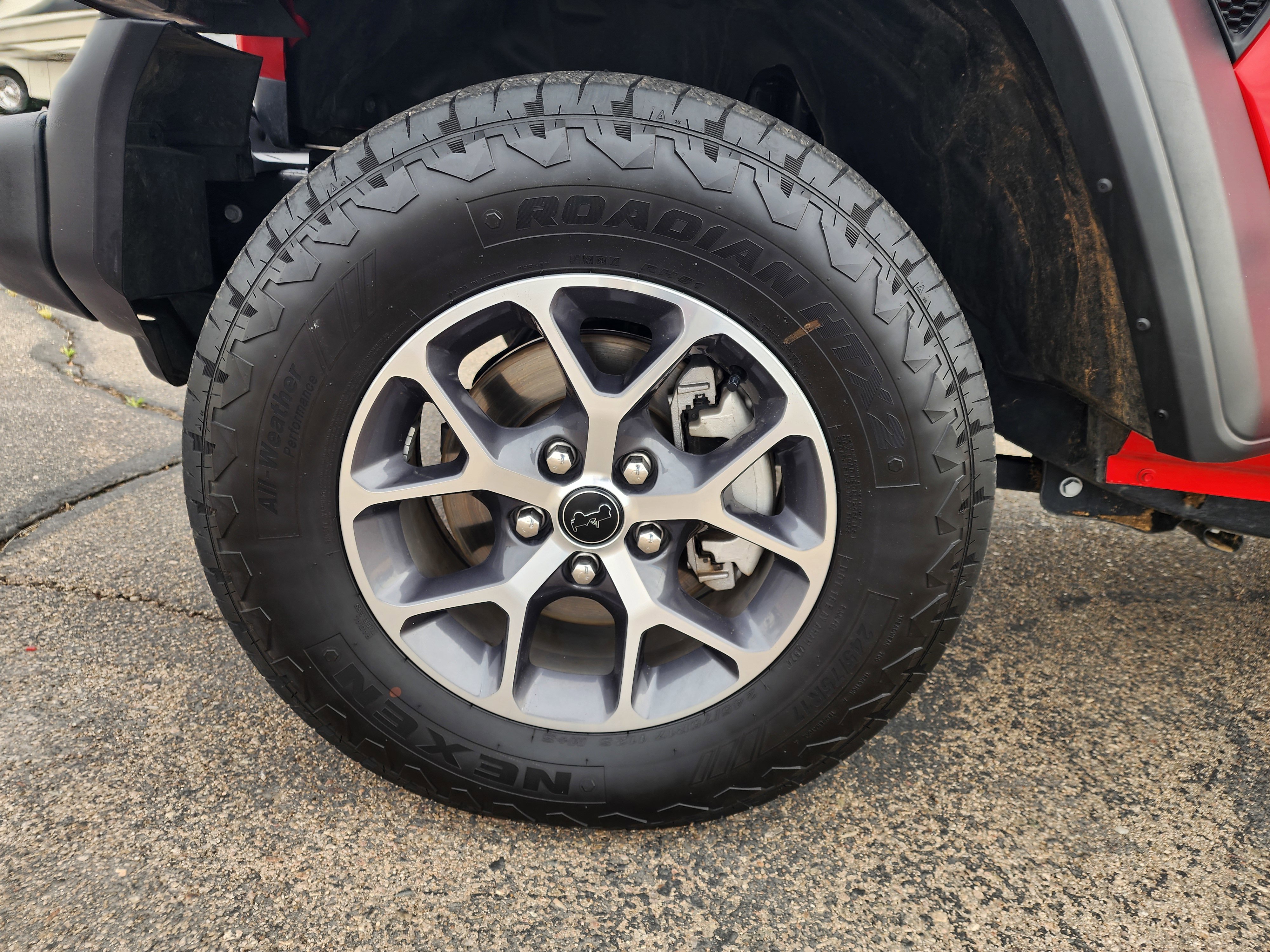 Used 2025 Jeep Wrangler Sport AWD/4WD image 9