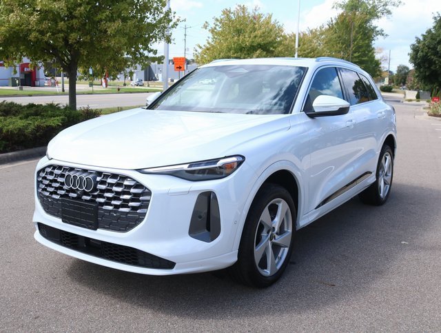 New 2025 Audi Q5 Premium Plus image 9