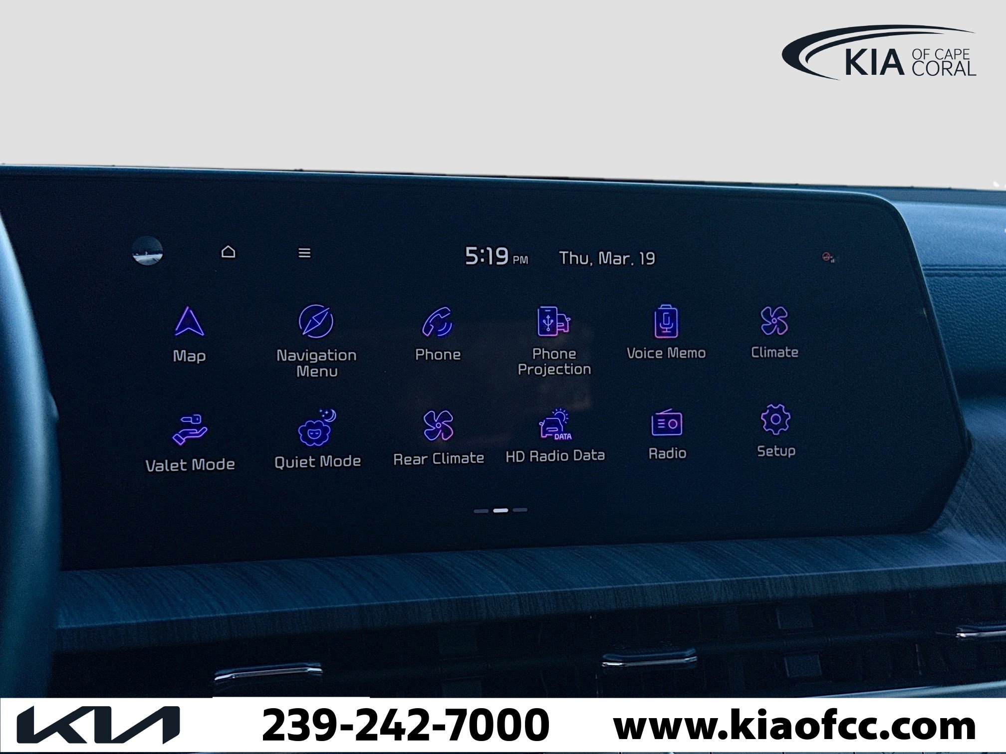 Used 2025 Kia Telluride EX w/ EX Captain's Chair Package image 32