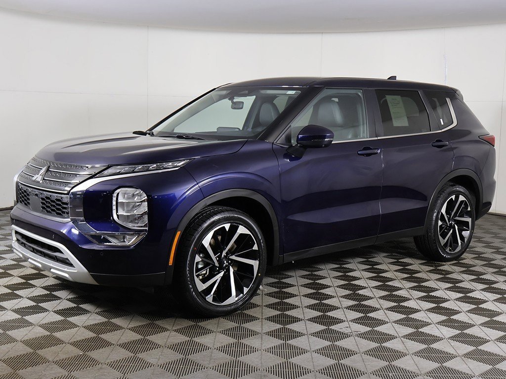 Used 2024 Mitsubishi Outlander SE image 9