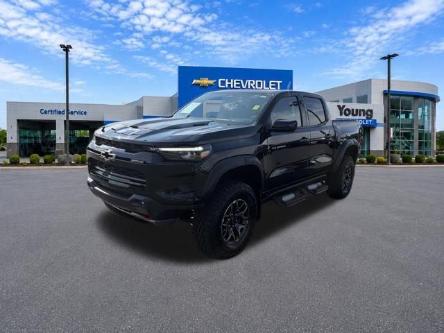 Used 2025 Chevrolet Colorado ZR2 w/ Technology Package AWD/4WD video 3