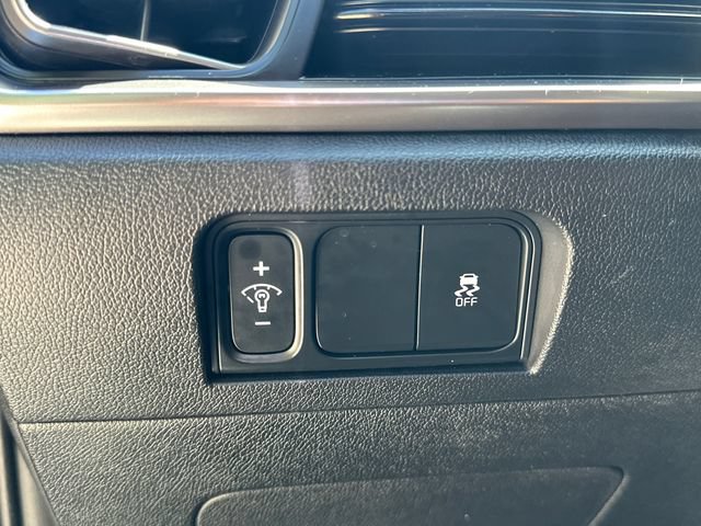 Used 2025 Kia Sorento S AWD/4WD image 26