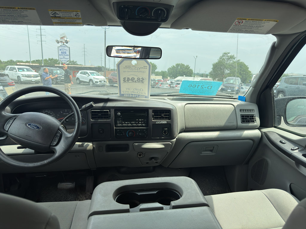 Used 2005 Ford Excursion XLT RWD image 11