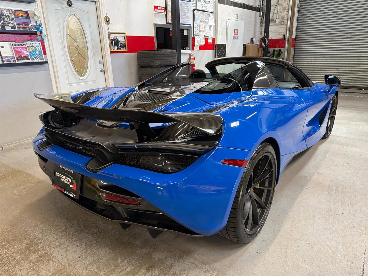 Used 2020 McLaren 720S Performance RWD image 6