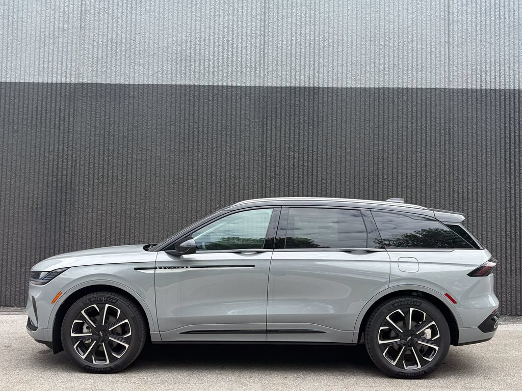New 2026 Lincoln Nautilus Reserve AWD/4WD image 4