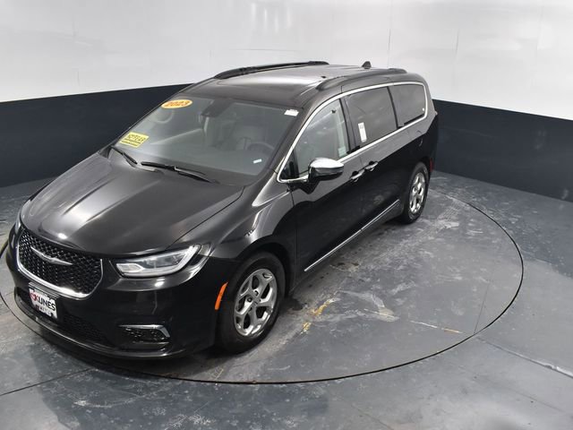 Used 2023 Chrysler Pacifica Limited image 42