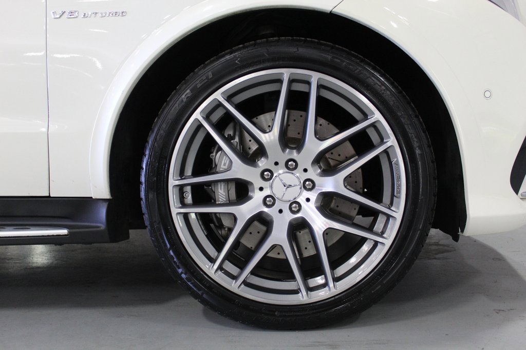 Used 2018 Mercedes-Benz GLE 63 AMG 4MATIC w/ Premium 3 Package image 41